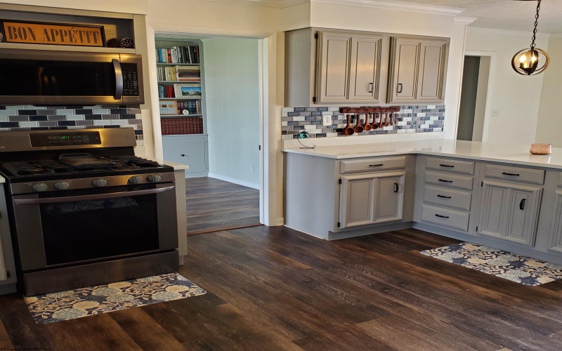 356 Bearhunter Estates, Elkins, West Virginia 26241, 5 Bedrooms Bedrooms, 12 Rooms Rooms,3 BathroomsBathrooms,Single Family Detached,For Sale,Bearhunter,10164068 356 Bearhunter Estates, Elkins, West Virginia 26241, 5 Bedrooms Bedrooms, 12 Rooms Rooms,3 BathroomsBathrooms,Single Family Detached,For Sale,Bearhunter,10164068