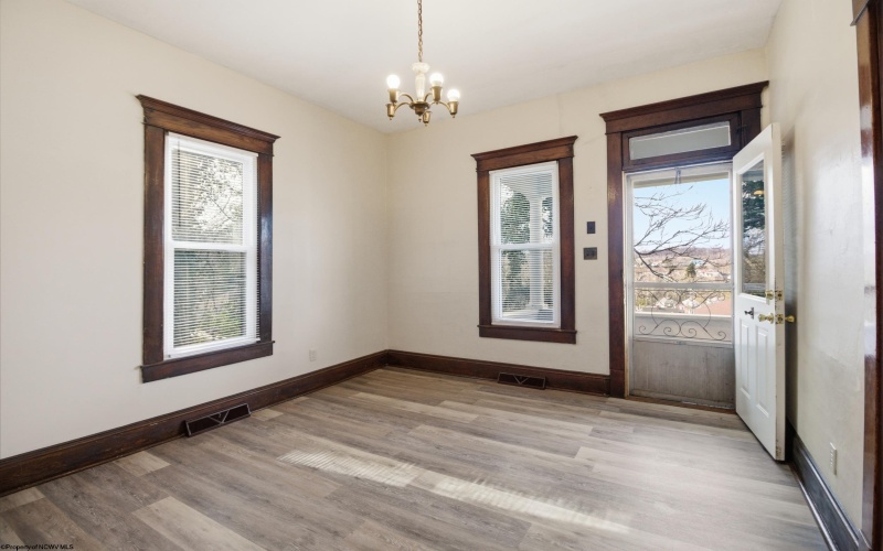 245 Austin Avenue, Clarksburg, West Virginia 26301, 2 Bedrooms Bedrooms, 5 Rooms Rooms,1 BathroomBathrooms,Single Family Detached,For Sale,Austin,10164073 245 Austin Avenue, Clarksburg, West Virginia 26301, 2 Bedrooms Bedrooms, 5 Rooms Rooms,1 BathroomBathrooms,Single Family Detached,For Sale,Austin,10164073