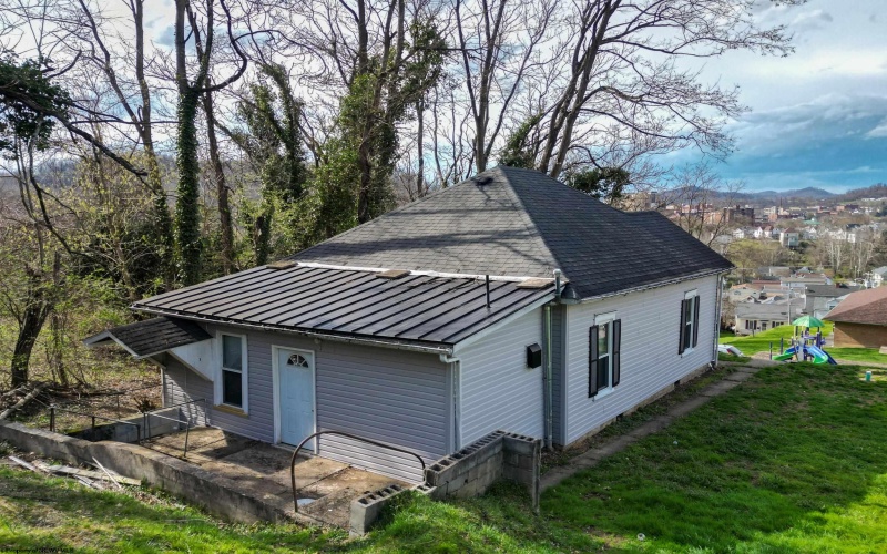 245 Austin Avenue, Clarksburg, West Virginia 26301, 2 Bedrooms Bedrooms, 5 Rooms Rooms,1 BathroomBathrooms,Single Family Detached,For Sale,Austin,10164073 245 Austin Avenue, Clarksburg, West Virginia 26301, 2 Bedrooms Bedrooms, 5 Rooms Rooms,1 BathroomBathrooms,Single Family Detached,For Sale,Austin,10164073