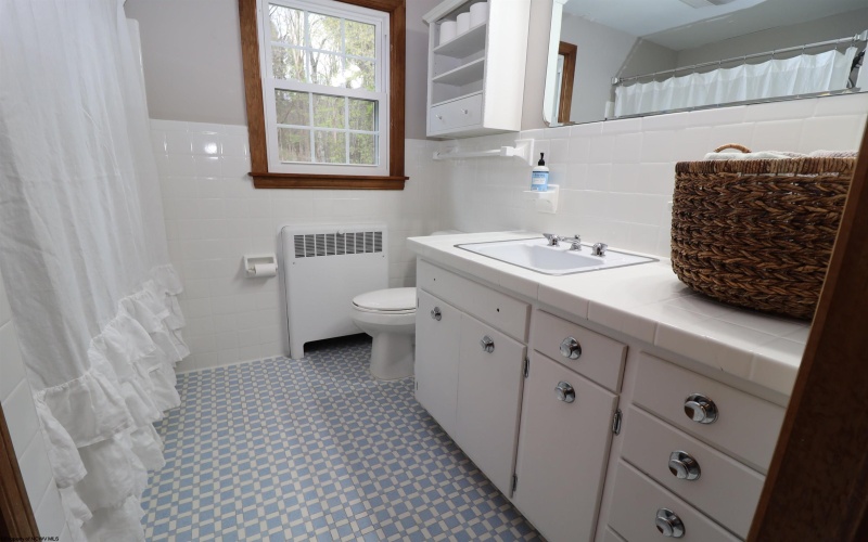 114 High Street, Elkins, West Virginia 26241, 4 Bedrooms Bedrooms, 8 Rooms Rooms,2 BathroomsBathrooms,Single Family Detached,For Sale,High,10164093