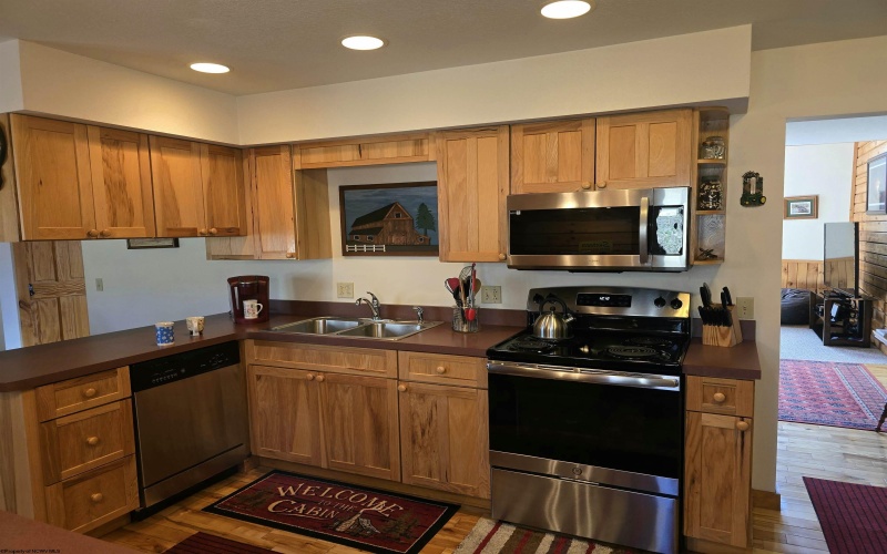 102 Northern Trail, Snowshoe, West Virginia 26291, 4 Bedrooms Bedrooms, 7 Rooms Rooms,4 BathroomsBathrooms,Single Family Detached,For Sale,Northern,10164092 102 Northern Trail, Snowshoe, West Virginia 26291, 4 Bedrooms Bedrooms, 7 Rooms Rooms,4 BathroomsBathrooms,Single Family Detached,For Sale,Northern,10164092