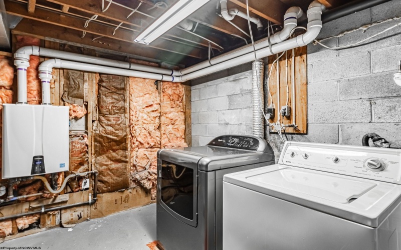 210 Rosedale Hill Road, Maidsville, West Virginia 26541, 3 Bedrooms Bedrooms, 9 Rooms Rooms,2 BathroomsBathrooms,Single Family Detached,For Sale,Rosedale Hill,10164091