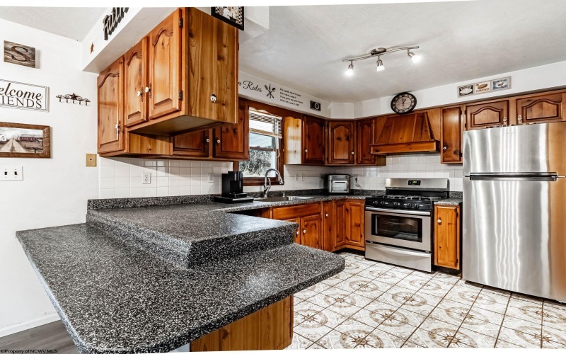 210 Rosedale Hill Road, Maidsville, West Virginia 26541, 3 Bedrooms Bedrooms, 9 Rooms Rooms,2 BathroomsBathrooms,Single Family Detached,For Sale,Rosedale Hill,10164091