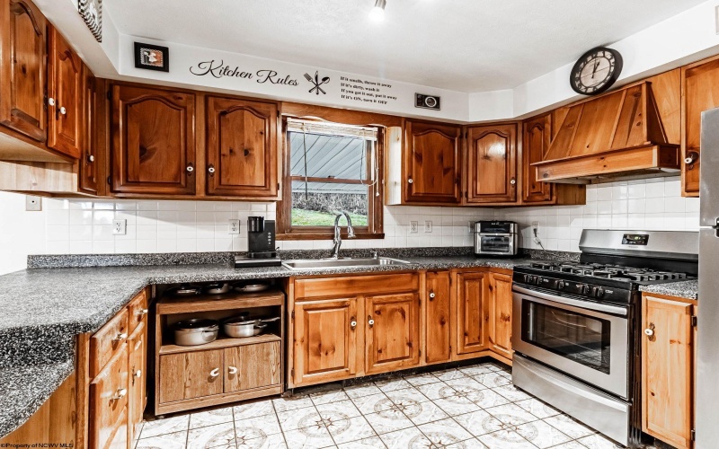 210 Rosedale Hill Road, Maidsville, West Virginia 26541, 3 Bedrooms Bedrooms, 9 Rooms Rooms,2 BathroomsBathrooms,Single Family Detached,For Sale,Rosedale Hill,10164091