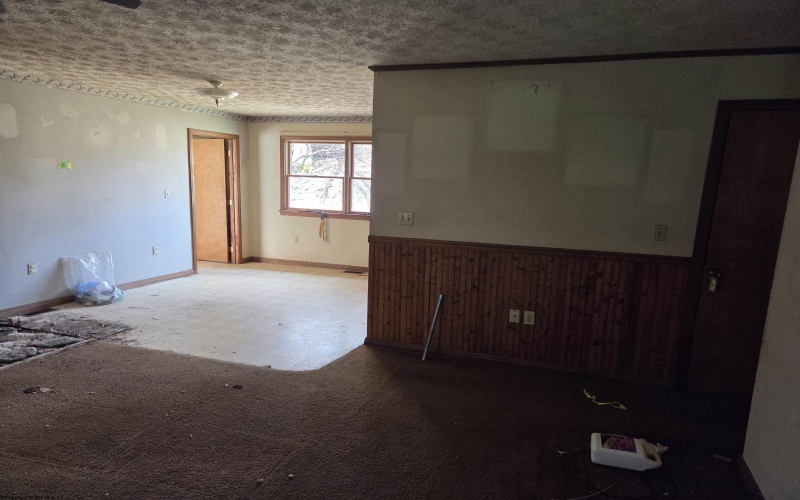 144 Smoke House Road, Parsons, West Virginia 26287, 3 Bedrooms Bedrooms, 6 Rooms Rooms,1 BathroomBathrooms,Single Family Detached,For Sale,Smoke House,10164075