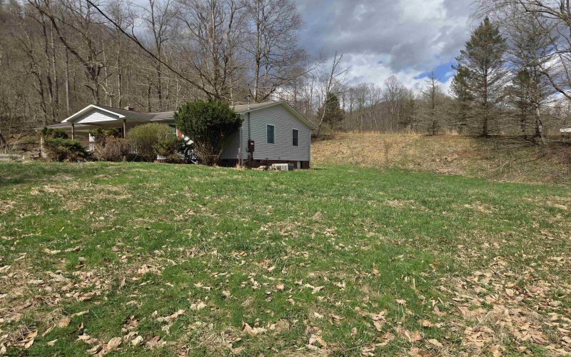144 Smoke House Road, Parsons, West Virginia 26287, 3 Bedrooms Bedrooms, 6 Rooms Rooms,1 BathroomBathrooms,Single Family Detached,For Sale,Smoke House,10164075