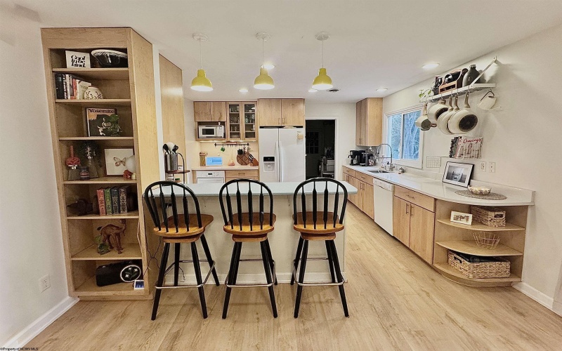 15 Meadow Brooke Drive, Morgantown, West Virginia 26508, 4 Bedrooms Bedrooms, 8 Rooms Rooms,2 BathroomsBathrooms,Single Family Detached,For Sale,Meadow Brooke,10164089