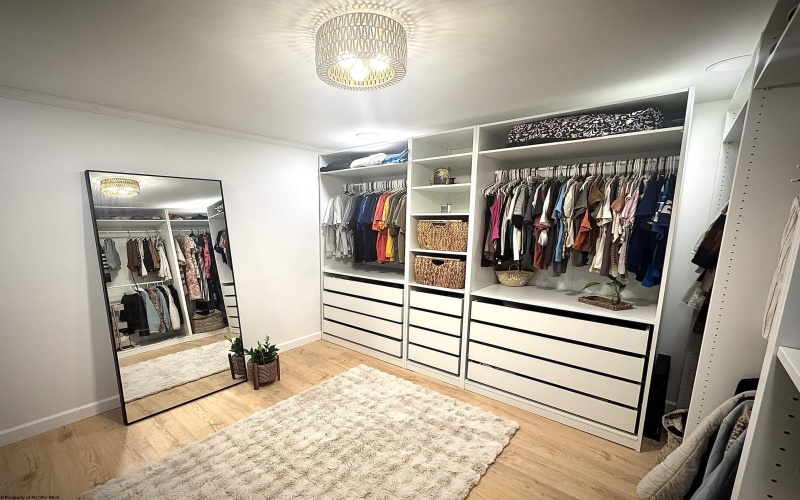 15 Meadow Brooke Drive, Morgantown, West Virginia 26508, 4 Bedrooms Bedrooms, 8 Rooms Rooms,2 BathroomsBathrooms,Single Family Detached,For Sale,Meadow Brooke,10164089