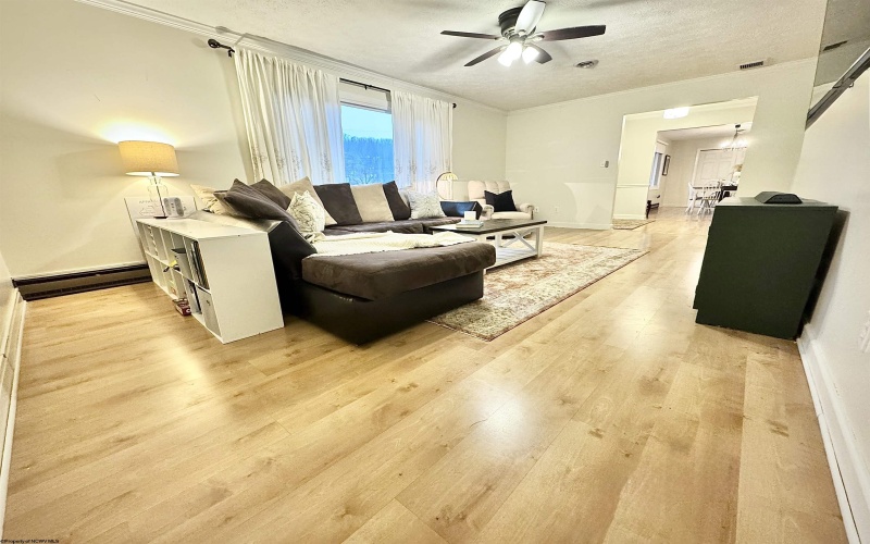 15 Meadow Brooke Drive, Morgantown, West Virginia 26508, 4 Bedrooms Bedrooms, 8 Rooms Rooms,2 BathroomsBathrooms,Single Family Detached,For Sale,Meadow Brooke,10164089