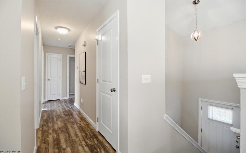 2328 Locust Drive, Fairmont, West Virginia 26554, 4 Bedrooms Bedrooms, 7 Rooms Rooms,3 BathroomsBathrooms,Single Family Detached,For Sale,Locust,10164084