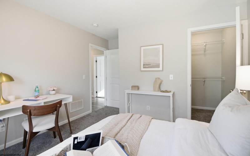 2328 Locust Drive, Fairmont, West Virginia 26554, 4 Bedrooms Bedrooms, 7 Rooms Rooms,3 BathroomsBathrooms,Single Family Detached,For Sale,Locust,10164084