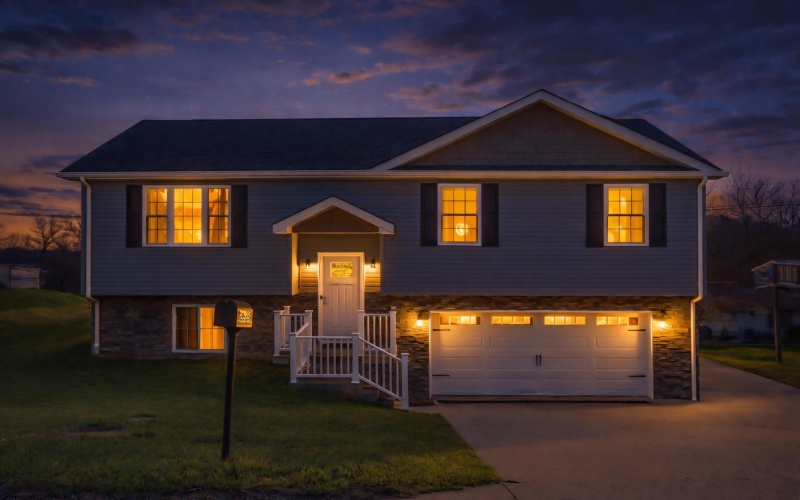 2328 Locust Drive, Fairmont, West Virginia 26554, 4 Bedrooms Bedrooms, 7 Rooms Rooms,3 BathroomsBathrooms,Single Family Detached,For Sale,Locust,10164084