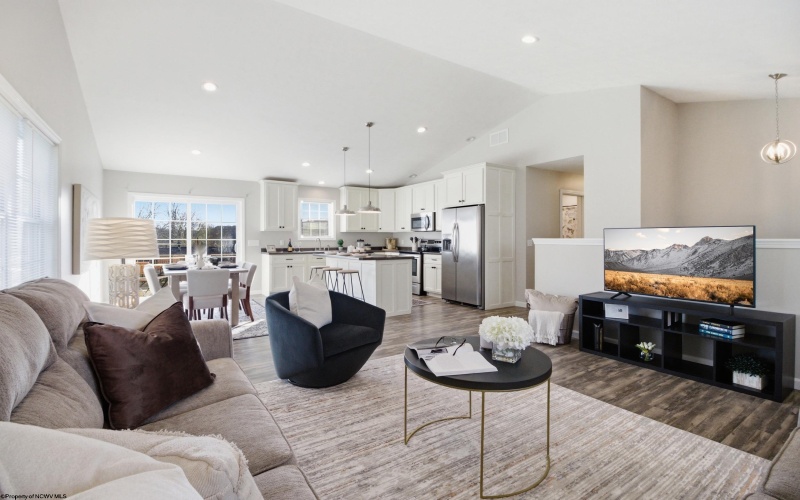 2328 Locust Drive, Fairmont, West Virginia 26554, 4 Bedrooms Bedrooms, 7 Rooms Rooms,3 BathroomsBathrooms,Single Family Detached,For Sale,Locust,10164084