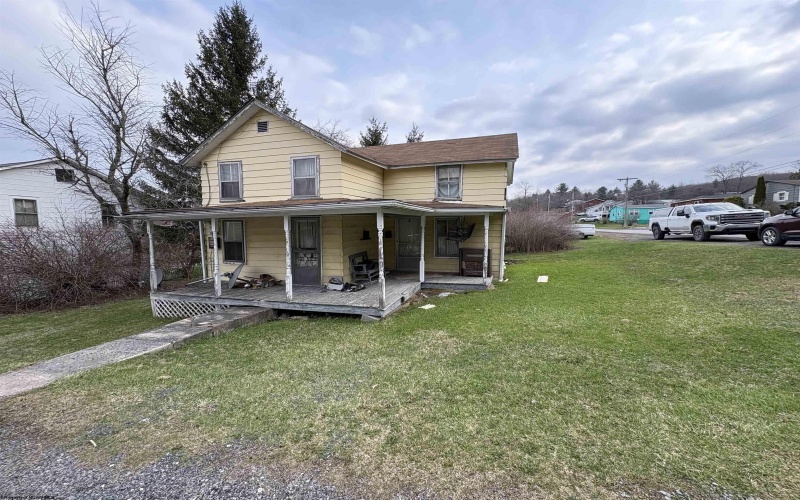 183 3rd Street, Thomas, West Virginia 26292, 3 Bedrooms Bedrooms, 6 Rooms Rooms,1 BathroomBathrooms,Single Family Detached,For Sale,3rd,10164081 183 3rd Street, Thomas, West Virginia 26292, 3 Bedrooms Bedrooms, 6 Rooms Rooms,1 BathroomBathrooms,Single Family Detached,For Sale,3rd,10164081