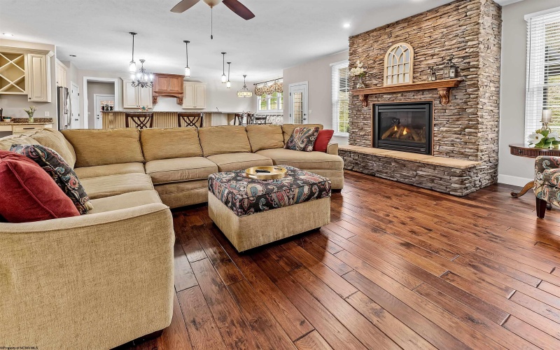 205 Merideth Street, Morgantown, West Virginia 26508, 5 Bedrooms Bedrooms, 11 Rooms Rooms,5 BathroomsBathrooms,Single Family Detached,For Sale,Merideth,10164076