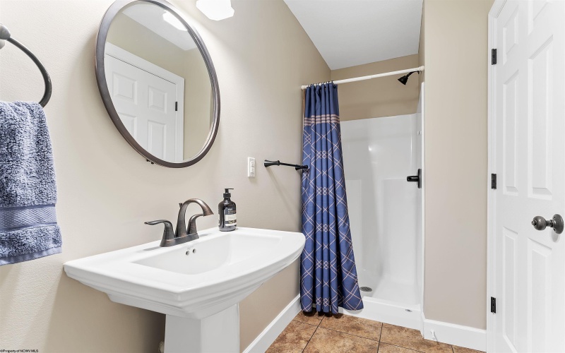 205 Merideth Street, Morgantown, West Virginia 26508, 5 Bedrooms Bedrooms, 11 Rooms Rooms,5 BathroomsBathrooms,Single Family Detached,For Sale,Merideth,10164076