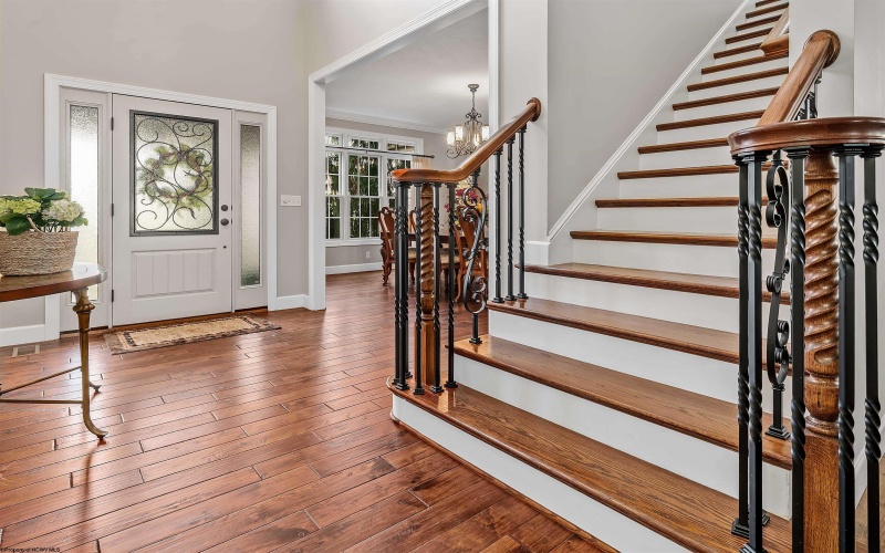 205 Merideth Street, Morgantown, West Virginia 26508, 5 Bedrooms Bedrooms, 11 Rooms Rooms,5 BathroomsBathrooms,Single Family Detached,For Sale,Merideth,10164076