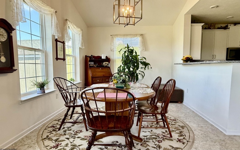 48 Manor Drive, Fairmont, West Virginia 26554, 4 Bedrooms Bedrooms, 9 Rooms Rooms,3 BathroomsBathrooms,Single Family Detached,For Sale,Manor,10160993