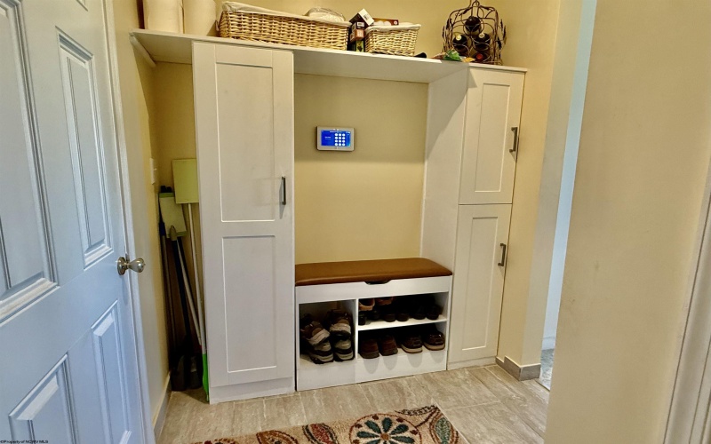 48 Manor Drive, Fairmont, West Virginia 26554, 4 Bedrooms Bedrooms, 9 Rooms Rooms,3 BathroomsBathrooms,Single Family Detached,For Sale,Manor,10160993