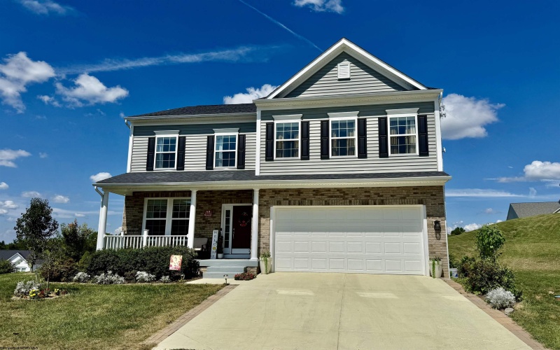 48 Manor Drive, Fairmont, West Virginia 26554, 4 Bedrooms Bedrooms, 9 Rooms Rooms,3 BathroomsBathrooms,Single Family Detached,For Sale,Manor,10160993