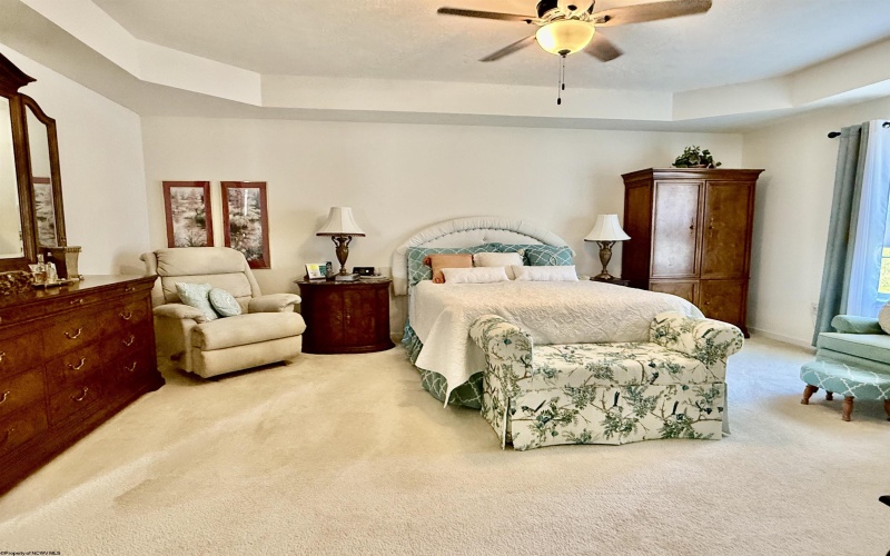 48 Manor Drive, Fairmont, West Virginia 26554, 4 Bedrooms Bedrooms, 9 Rooms Rooms,3 BathroomsBathrooms,Single Family Detached,For Sale,Manor,10160993