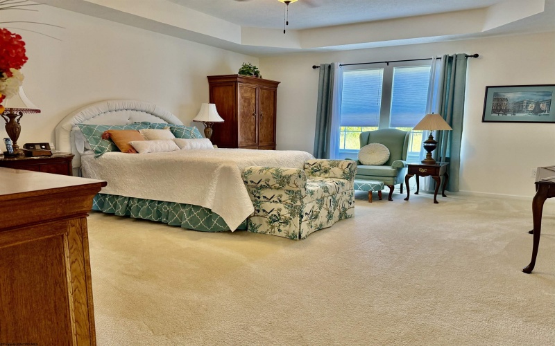 48 Manor Drive, Fairmont, West Virginia 26554, 4 Bedrooms Bedrooms, 9 Rooms Rooms,3 BathroomsBathrooms,Single Family Detached,For Sale,Manor,10160993