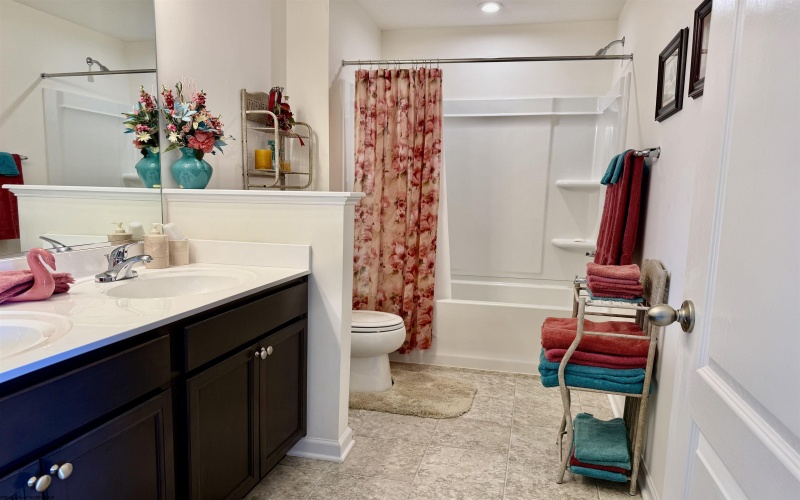 48 Manor Drive, Fairmont, West Virginia 26554, 4 Bedrooms Bedrooms, 9 Rooms Rooms,3 BathroomsBathrooms,Single Family Detached,For Sale,Manor,10160993