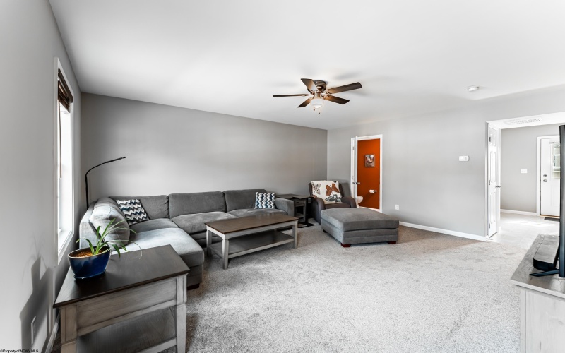 152 Eagle Drive, Maidsville, West Virginia 26541, 3 Bedrooms Bedrooms, 6 Rooms Rooms,1 BathroomBathrooms,Single Family Attached,For Sale,Eagle,10164099 152 Eagle Drive, Maidsville, West Virginia 26541, 3 Bedrooms Bedrooms, 6 Rooms Rooms,1 BathroomBathrooms,Single Family Attached,For Sale,Eagle,10164099