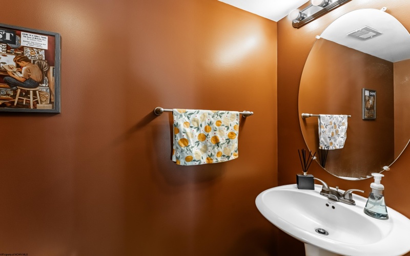 152 Eagle Drive, Maidsville, West Virginia 26541, 3 Bedrooms Bedrooms, 6 Rooms Rooms,1 BathroomBathrooms,Single Family Attached,For Sale,Eagle,10164099 152 Eagle Drive, Maidsville, West Virginia 26541, 3 Bedrooms Bedrooms, 6 Rooms Rooms,1 BathroomBathrooms,Single Family Attached,For Sale,Eagle,10164099