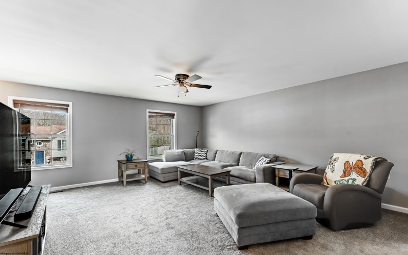 152 Eagle Drive, Maidsville, West Virginia 26541, 3 Bedrooms Bedrooms, 6 Rooms Rooms,1 BathroomBathrooms,Single Family Attached,For Sale,Eagle,10164099 152 Eagle Drive, Maidsville, West Virginia 26541, 3 Bedrooms Bedrooms, 6 Rooms Rooms,1 BathroomBathrooms,Single Family Attached,For Sale,Eagle,10164099