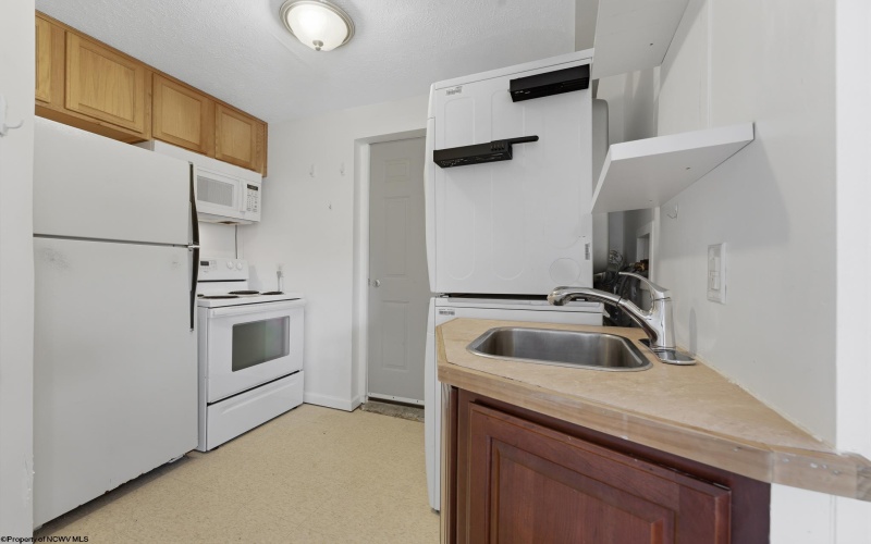 109 Tower Lane, Westover, West Virginia 26501, ,Multi-unit/income,For Sale,Tower,10164104 109 Tower Lane, Westover, West Virginia 26501, ,Multi-unit/income,For Sale,Tower,10164104