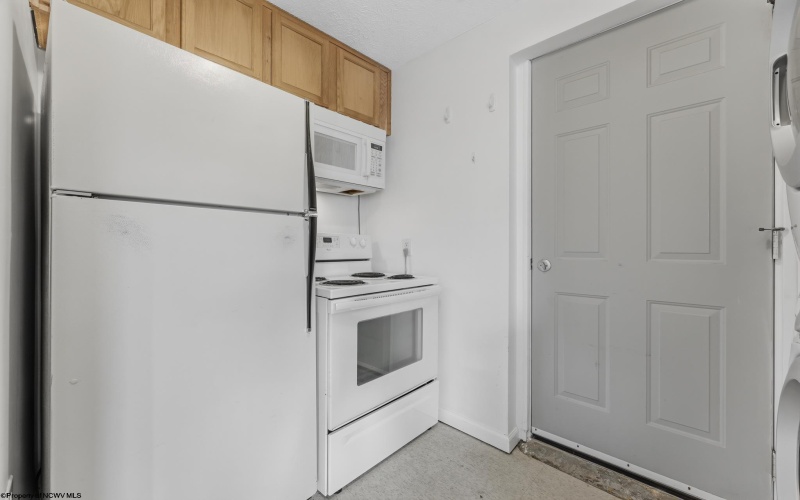 109 Tower Lane, Westover, West Virginia 26501, ,Multi-unit/income,For Sale,Tower,10164104 109 Tower Lane, Westover, West Virginia 26501, ,Multi-unit/income,For Sale,Tower,10164104