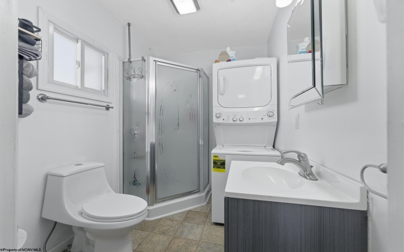 109 Tower Lane, Westover, West Virginia 26501, ,Multi-unit/income,For Sale,Tower,10164104 109 Tower Lane, Westover, West Virginia 26501, ,Multi-unit/income,For Sale,Tower,10164104