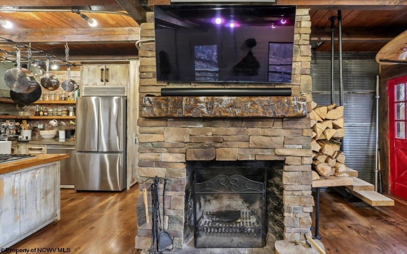 54 Cabin Mountain Road, Davis, West Virginia 26260, 3 Bedrooms Bedrooms, 6 Rooms Rooms,2 BathroomsBathrooms,Single Family Detached,For Sale,Cabin Mountain,10164118