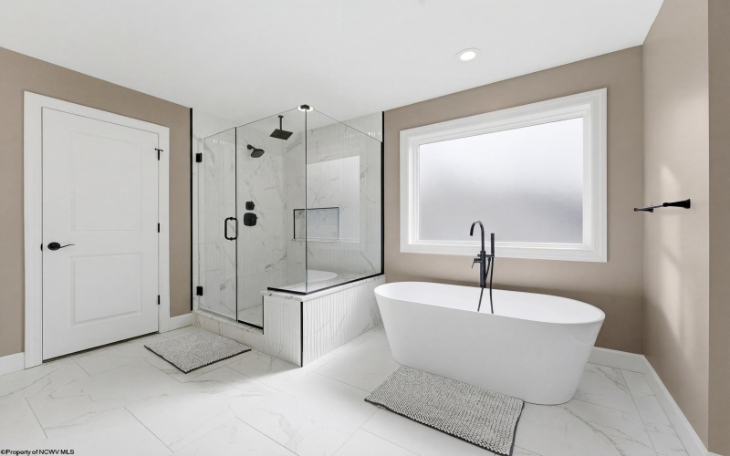 206 Farm Brook Lane, Morgantown, West Virginia 26505, 5 Bedrooms Bedrooms, 9 Rooms Rooms,3 BathroomsBathrooms,Single Family Detached,For Sale,Farm Brook,10164103