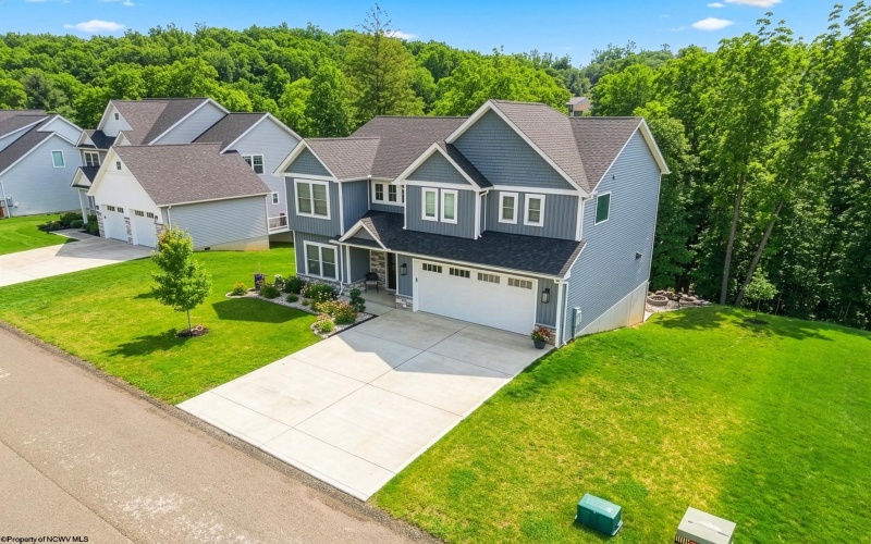 206 Farm Brook Lane, Morgantown, West Virginia 26505, 5 Bedrooms Bedrooms, 9 Rooms Rooms,3 BathroomsBathrooms,Single Family Detached,For Sale,Farm Brook,10164103