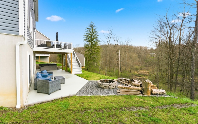 206 Farm Brook Lane, Morgantown, West Virginia 26505, 5 Bedrooms Bedrooms, 9 Rooms Rooms,3 BathroomsBathrooms,Single Family Detached,For Sale,Farm Brook,10164103