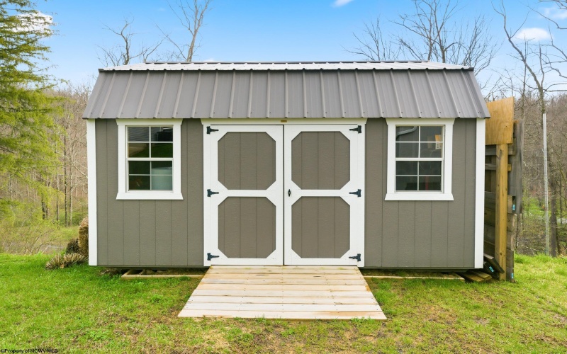 206 Farm Brook Lane, Morgantown, West Virginia 26505, 5 Bedrooms Bedrooms, 9 Rooms Rooms,3 BathroomsBathrooms,Single Family Detached,For Sale,Farm Brook,10164103