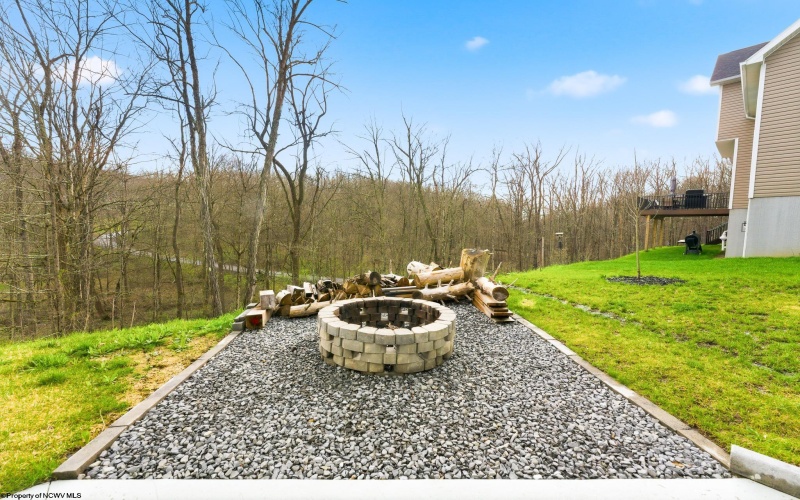 206 Farm Brook Lane, Morgantown, West Virginia 26505, 5 Bedrooms Bedrooms, 9 Rooms Rooms,3 BathroomsBathrooms,Single Family Detached,For Sale,Farm Brook,10164103