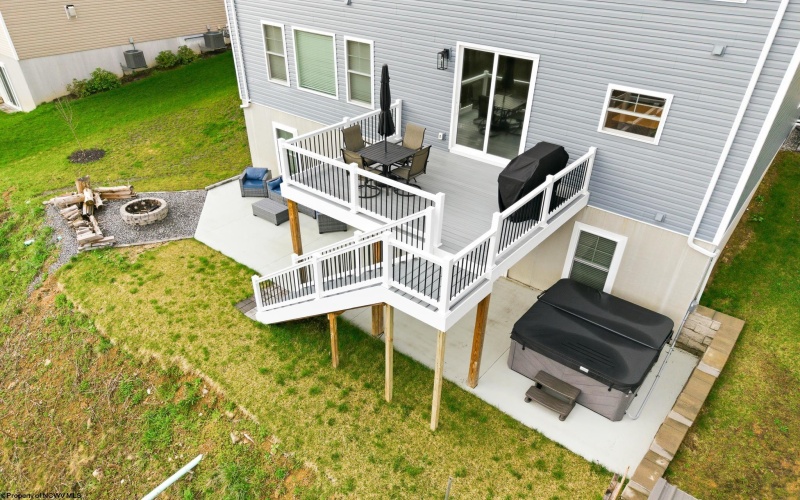 206 Farm Brook Lane, Morgantown, West Virginia 26505, 5 Bedrooms Bedrooms, 9 Rooms Rooms,3 BathroomsBathrooms,Single Family Detached,For Sale,Farm Brook,10164103