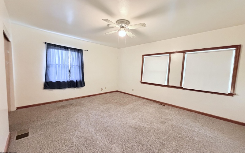 324 8th Street, Morgantown, West Virginia 26505, 4 Bedrooms Bedrooms, 7 Rooms Rooms,2 BathroomsBathrooms,Single Family Detached,For Sale,8th,10164112 324 8th Street, Morgantown, West Virginia 26505, 4 Bedrooms Bedrooms, 7 Rooms Rooms,2 BathroomsBathrooms,Single Family Detached,For Sale,8th,10164112