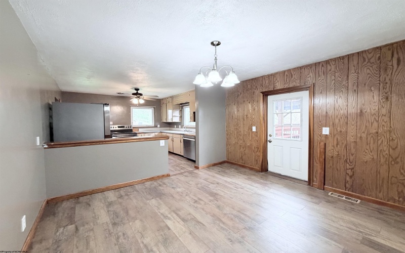 324 8th Street, Morgantown, West Virginia 26505, 4 Bedrooms Bedrooms, 7 Rooms Rooms,2 BathroomsBathrooms,Single Family Detached,For Sale,8th,10164112 324 8th Street, Morgantown, West Virginia 26505, 4 Bedrooms Bedrooms, 7 Rooms Rooms,2 BathroomsBathrooms,Single Family Detached,For Sale,8th,10164112