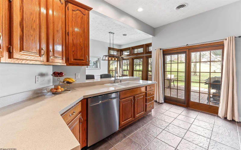 2040 Georgian Lane, Morgantown, West Virginia 26508, 3 Bedrooms Bedrooms, 6 Rooms Rooms,2 BathroomsBathrooms,Single Family Detached,For Sale,Georgian,10164110 2040 Georgian Lane, Morgantown, West Virginia 26508, 3 Bedrooms Bedrooms, 6 Rooms Rooms,2 BathroomsBathrooms,Single Family Detached,For Sale,Georgian,10164110