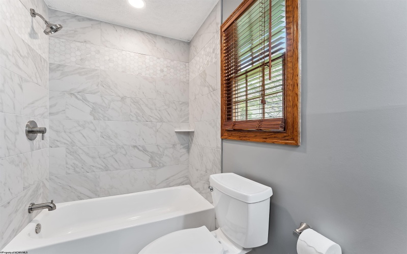 2040 Georgian Lane, Morgantown, West Virginia 26508, 3 Bedrooms Bedrooms, 6 Rooms Rooms,2 BathroomsBathrooms,Single Family Detached,For Sale,Georgian,10164110 2040 Georgian Lane, Morgantown, West Virginia 26508, 3 Bedrooms Bedrooms, 6 Rooms Rooms,2 BathroomsBathrooms,Single Family Detached,For Sale,Georgian,10164110