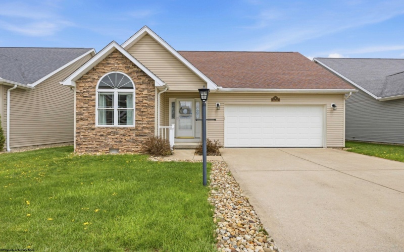 6 Amber Ridge, Morgantown, West Virginia 26508, 3 Bedrooms Bedrooms, 7 Rooms Rooms,2 BathroomsBathrooms,Single Family Detached,For Sale,Amber,10164114 6 Amber Ridge, Morgantown, West Virginia 26508, 3 Bedrooms Bedrooms, 7 Rooms Rooms,2 BathroomsBathrooms,Single Family Detached,For Sale,Amber,10164114