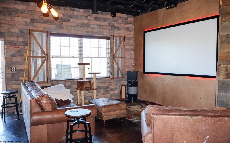 277 Donna Avenue, Morgantown, West Virginia 26505, 3 Bedrooms Bedrooms, 8 Rooms Rooms,2 BathroomsBathrooms,Single Family Attached,For Sale,Donna,10164125