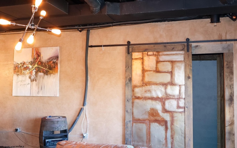 277 Donna Avenue, Morgantown, West Virginia 26505, 3 Bedrooms Bedrooms, 8 Rooms Rooms,2 BathroomsBathrooms,Single Family Attached,For Sale,Donna,10164125