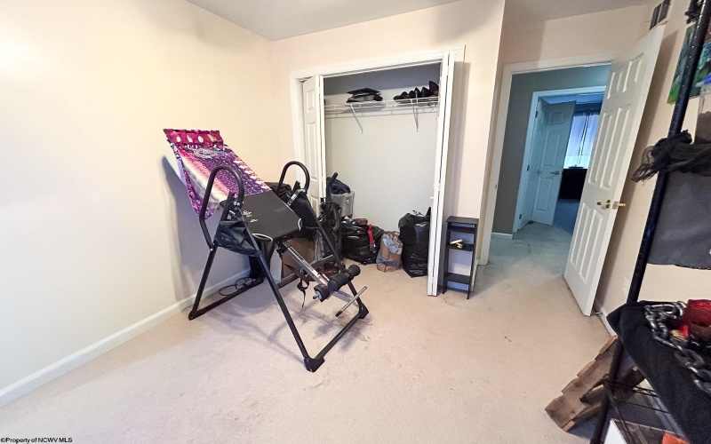 277 Donna Avenue, Morgantown, West Virginia 26505, 3 Bedrooms Bedrooms, 8 Rooms Rooms,2 BathroomsBathrooms,Single Family Attached,For Sale,Donna,10164125