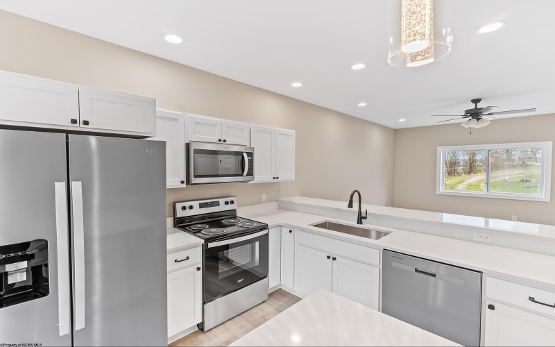 108 Chestnut Grove, Morgantown, West Virginia 26505, 2 Bedrooms Bedrooms, 7 Rooms Rooms,2 BathroomsBathrooms,Single Family Attached,For Sale,Chestnut,10164127 108 Chestnut Grove, Morgantown, West Virginia 26505, 2 Bedrooms Bedrooms, 7 Rooms Rooms,2 BathroomsBathrooms,Single Family Attached,For Sale,Chestnut,10164127