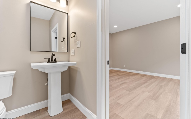 108 Chestnut Grove, Morgantown, West Virginia 26505, 2 Bedrooms Bedrooms, 7 Rooms Rooms,2 BathroomsBathrooms,Single Family Attached,For Sale,Chestnut,10164127 108 Chestnut Grove, Morgantown, West Virginia 26505, 2 Bedrooms Bedrooms, 7 Rooms Rooms,2 BathroomsBathrooms,Single Family Attached,For Sale,Chestnut,10164127